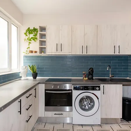 Unique Sunny Post Modern