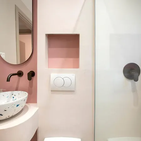 Unique Sunny Post Modern *